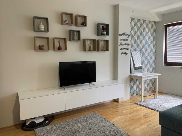 Дава се под наем Едностаен апартамент в София, Зона Б-5 - 45 кв.м за 408 € - Снимка #1