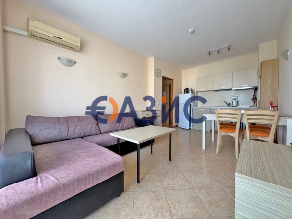 Двустаен апартамент в к.к. Слънчев бряг - 56 кв.м за 1367 €/кв.м - Снимка #1