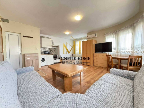 Дава се под наем Едностаен апартамент в Бургас, Лазур - 48 кв.м за 306 € - Снимка #1