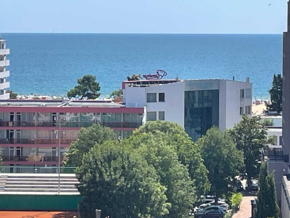 Двустаен апартамент в к.к. Слънчев бряг - 94 кв.м за 830 €/кв.м - Снимка #1