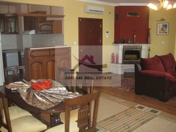 Дава се под наем Тристаен апартамент в Варна, м-т Траката - 135 кв.м за 600 € - Снимка #1