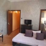 Дава се под наем Едностаен апартамент в Пловдив, Тракия - 32 кв.м за 300 € - Снимка #1