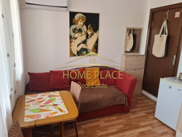 Дава се под наем Двустаен апартамент в Варна, Окръжна болница - 55 кв.м за 561 € - Снимка #1