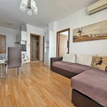 Тристаен апартамент в к.к. Слънчев бряг - 77 кв.м за 825 €/кв.м - Снимка #1