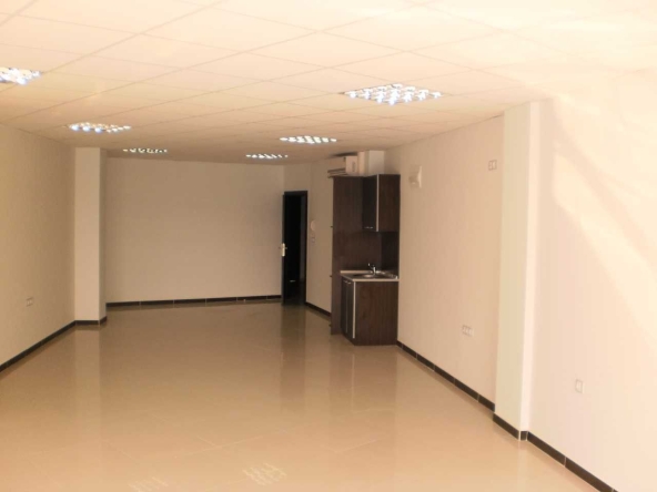 Дава се под наем Офис в Плевен, Идеален център - 65 кв.м за 366.69 € - Снимка #1