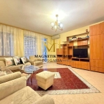 Дава се под наем Двустаен апартамент в Бургас, Лазур - 89 кв.м за 382.5 € - Снимка #1