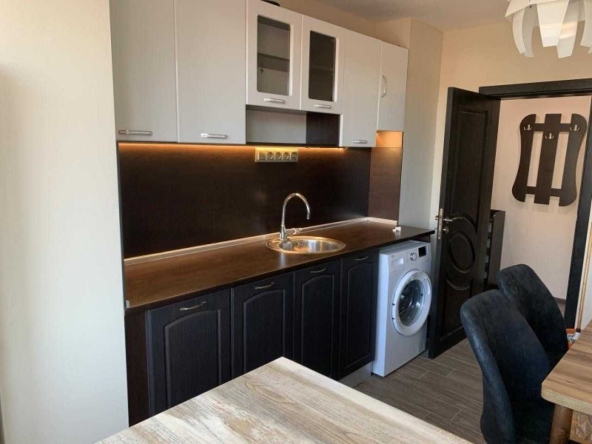 Дава се под наем Двустаен апартамент в Пловдив, Съдийски - 66 кв.м за 300 € - Снимка #1