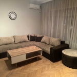 Дава се под наем Тристаен апартамент в Пловдив, Кършияка - 100 кв.м за 425 € - Снимка #1