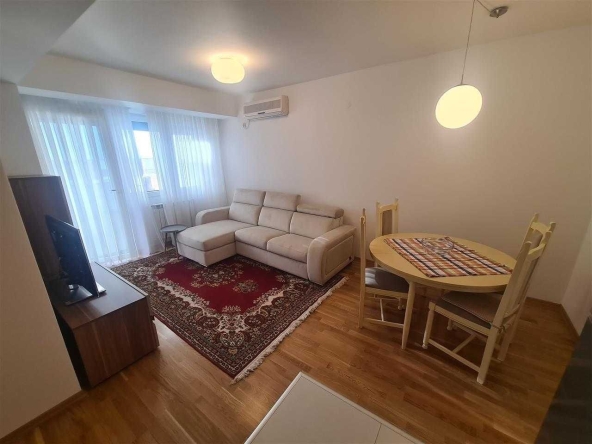 Дава се под наем Двустаен апартамент в София, Зона Б-5 - 64 кв.м за 561 € - Снимка #1