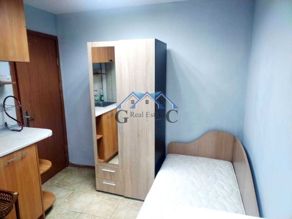 Дава се под наем Едностаен апартамент в Варна, Колхозен пазар - 25 кв.м за 204 € - Снимка #1