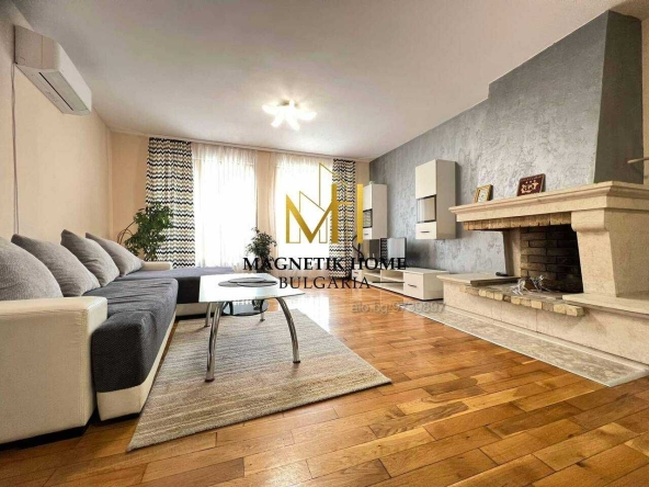 Дава се под наем Двустаен апартамент в Бургас, Център - 70 кв.м за 510 € - Снимка #1