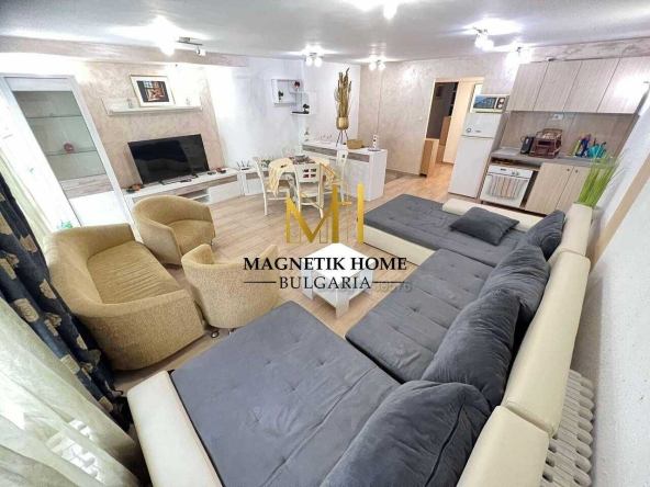 Дава се под наем Многостаен апартамент в Бургас, Лазур - 110 кв.м за 714 € - Снимка #1