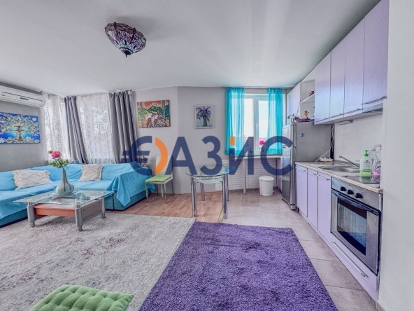 Тристаен апартамент в Свети Влас - 97 кв.м за 1016 €/кв.м - Снимка #1