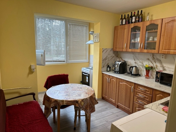 Дава се под наем Тристаен апартамент в София, Лозенец - 90 кв.м за 612 € - Снимка #1