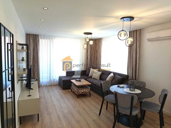 Дава се под наем Тристаен апартамент в Пловдив, Остромила - 116 кв.м за 700 € - Снимка #1