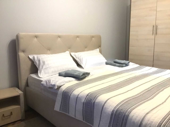 Дава се под наем Двустаен апартамент в София, Център - 55 кв.м за 400 € - Снимка #1