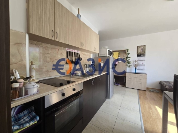 Двустаен апартамент в к.к. Слънчев бряг - 56 кв.м за 1340 €/кв.м - Снимка #1