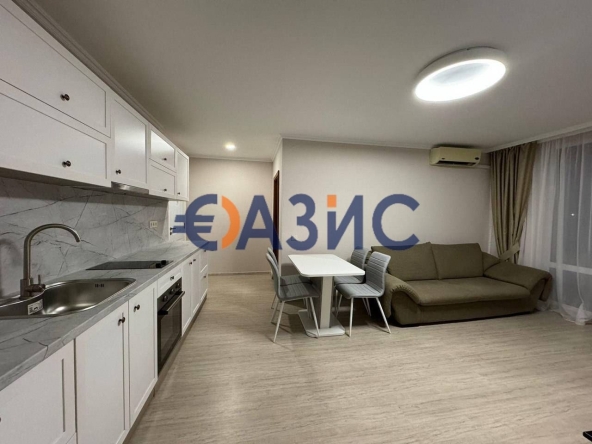 Тристаен апартамент в к.к. Слънчев бряг - 83 кв.м за 1266 €/кв.м - Снимка #1