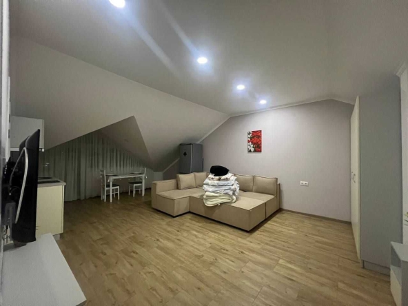 Дава се под наем Ателие в София, Център - 40 кв.м за 300 € - Снимка #1