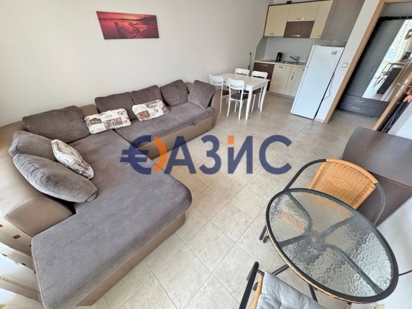 Двустаен апартамент в к.к. Слънчев бряг - 66 кв.м за 1114 €/кв.м - Снимка #1