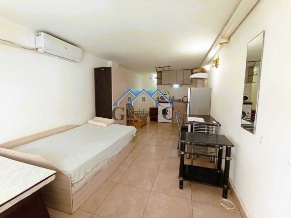 Едностаен апартамент в Варна, Център - 30 кв.м за 2167 €/кв.м - Снимка #1