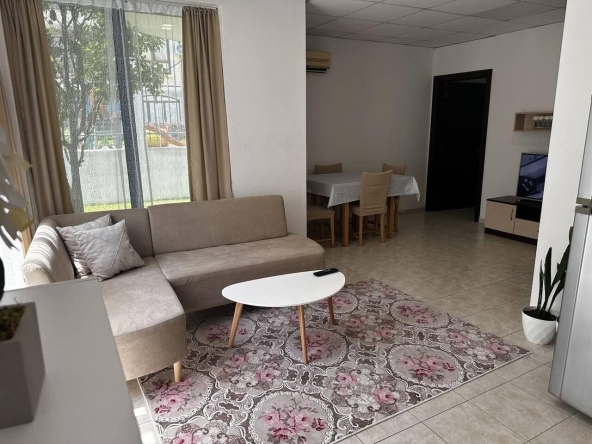 Дава се под наем Тристаен апартамент в к.к. Слънчев бряг - 71 кв.м за 408 € - Снимка #1