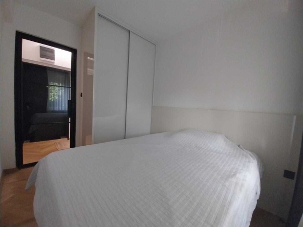 Дава се под наем Двустаен апартамент в Бургас, Славейков - 55 кв.м за 204 € - Снимка #1