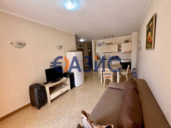 Тристаен апартамент в к.к. Слънчев бряг - 100 кв.м за 1149 €/кв.м - Снимка #1