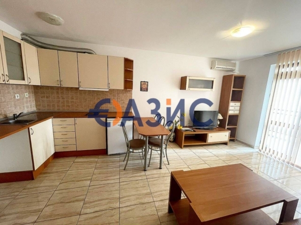 Тристаен апартамент в Свети Влас - 75 кв.м за 1407 €/кв.м - Снимка #1