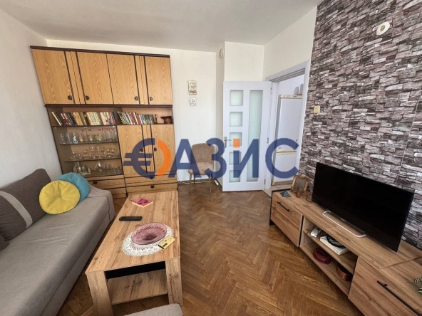 Тристаен апартамент в Бургас, Център - 50 кв.м за 2900 €/кв.м - Снимка #1