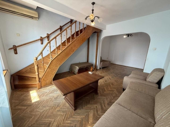 Дава се под наем Многостаен апартамент в Варна, Център - 140 кв.м за 765 € - Снимка #1