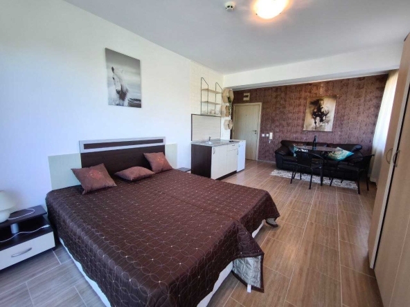 Едностаен апартамент в с. Кошарица, Област Бургас - 42 кв.м за 1091 €/кв.м - Снимка #1