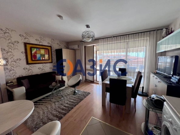 Двустаен апартамент в к.к. Слънчев бряг - 71 кв.м за 1015 €/кв.м - Снимка #1