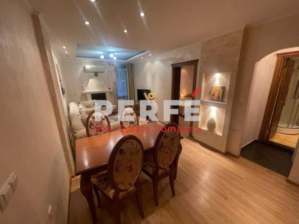 Тристаен апартамент в Бургас, Възраждане - 110 кв.м за 2273 €/кв.м - Снимка #1