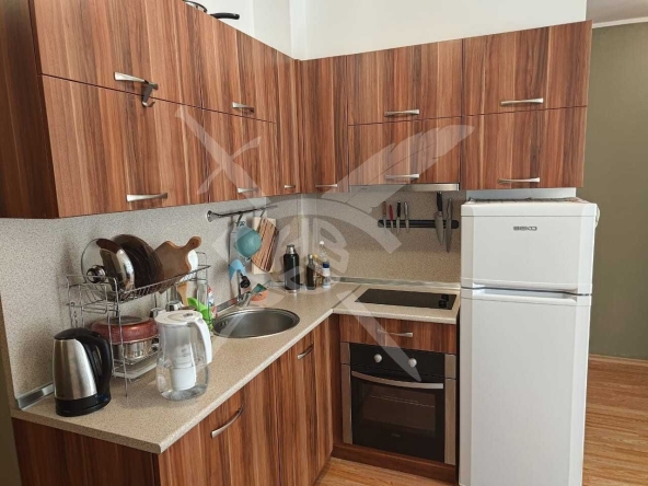 Тристаен апартамент в к.к. Слънчев бряг - 77 кв.м за 715 €/кв.м - Снимка #1