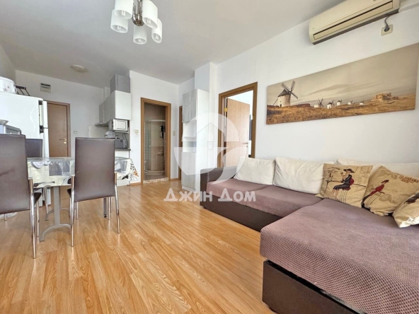 Тристаен апартамент в к.к. Слънчев бряг - 77 кв.м за 825 €/кв.м - Снимка #1