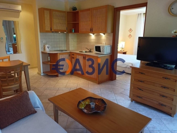 Тристаен апартамент в Созопол - 92 кв.м за 1414 €/кв.м - Снимка #1