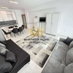 Дава се под наем Тристаен апартамент в Бургас, Център - 95 кв.м за 765 € - Снимка #1