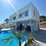 Къща в Балчик - 330 кв.м за 1697 €/кв.м - Снимка #1