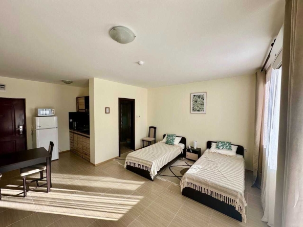 Едностаен апартамент в к.к. Слънчев бряг - 44 кв.м за 1387 €/кв.м - Снимка #1