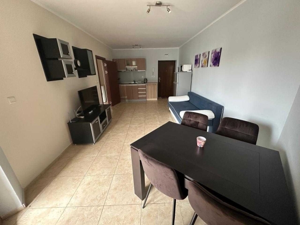 Двустаен апартамент в к.к. Слънчев бряг - 60 кв.м за 1375 €/кв.м - Снимка #1