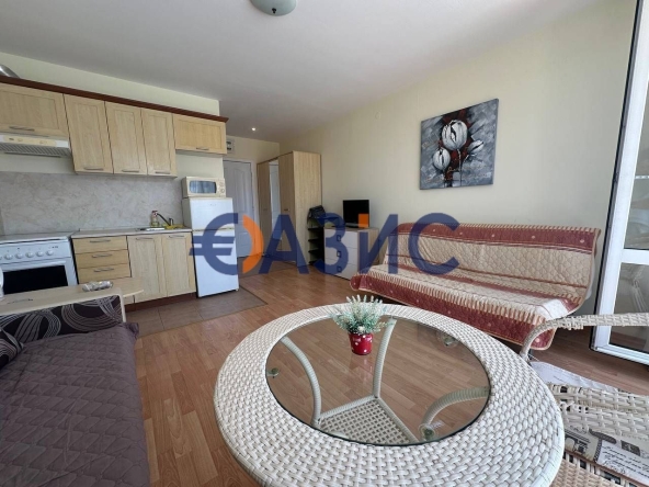 Едностаен апартамент в к.к. Слънчев бряг - 40 кв.м за 1313 €/кв.м - Снимка #1