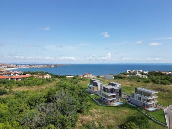 Къща в Созопол - 287 кв.м за 2614 €/кв.м - Снимка #1