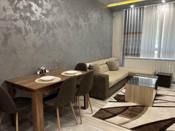 Дава се под наем Двустаен апартамент в София, Витоша - 60 кв.м за 649 € - Снимка #1