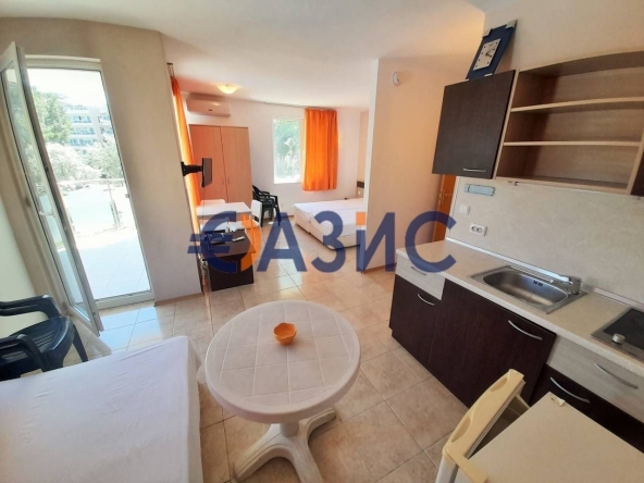 Едностаен апартамент в к.к. Слънчев бряг - 45 кв.м за 1045 €/кв.м - Снимка #1