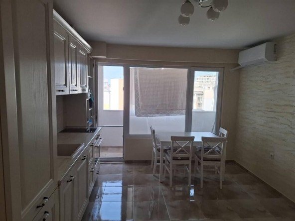 Дава се под наем Двустаен апартамент в Бургас, Братя Миладинови - 40 кв.м за 408 € - Снимка #1