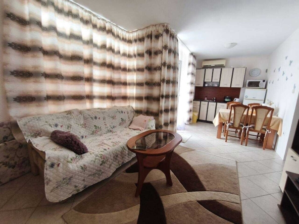 Тристаен апартамент в к.к. Слънчев бряг - 82 кв.м за 903 €/кв.м - Снимка #1