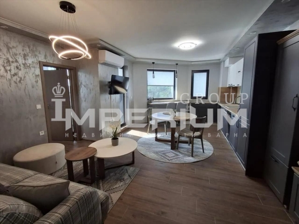 Дава се под наем Двустаен апартамент в Варна, Бриз - 70 кв.м за 867 € - Снимка #1