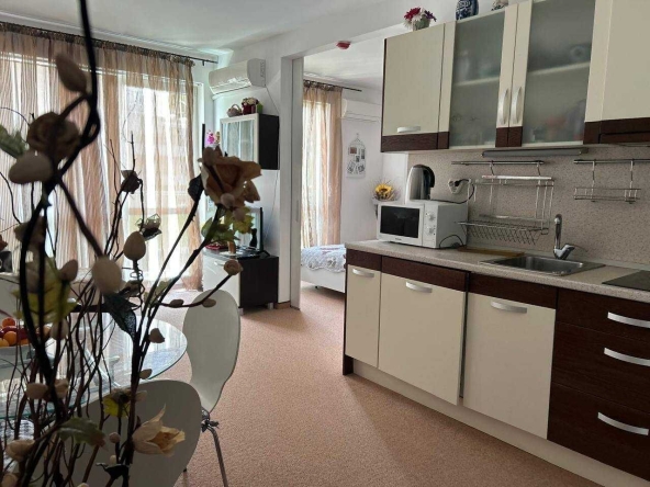 Двустаен апартамент в Бургас, Сарафово - 51 кв.м за 1530 €/кв.м - Снимка #1