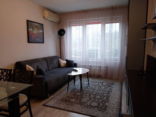 Дава се под наем Двустаен апартамент в София, Мусагеница - 56 кв.м за 670 € - Снимка #1